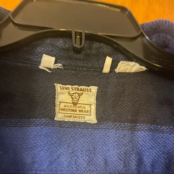 Levi’s Strauss Flannel Shirt - Picture 2 of 3